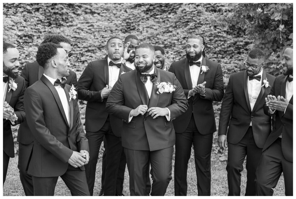 groom and groomsmen at The River View at Occoquan in Virginia