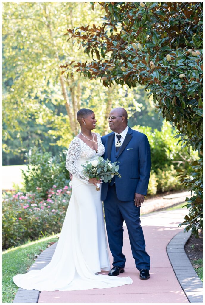 first look with bride and her dad at Maryland wedding venue