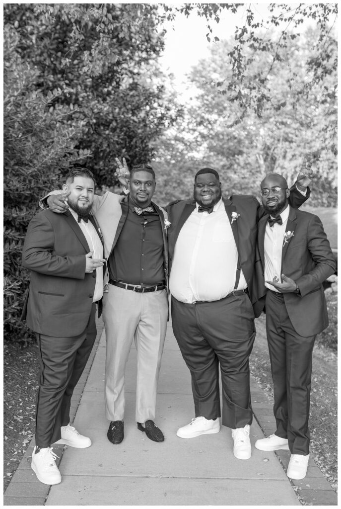 groomsmen group posing at Maryland wedding in Annapolis
